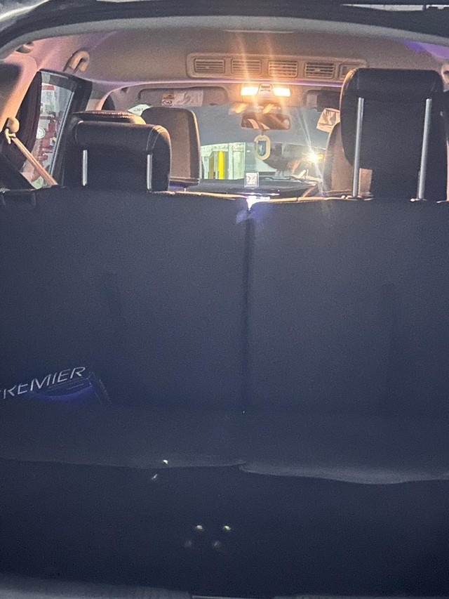 Second-hand 2024 Maruti Suzuki XL6 Alpha Plus Dual Tone for sale in Mumbai-5