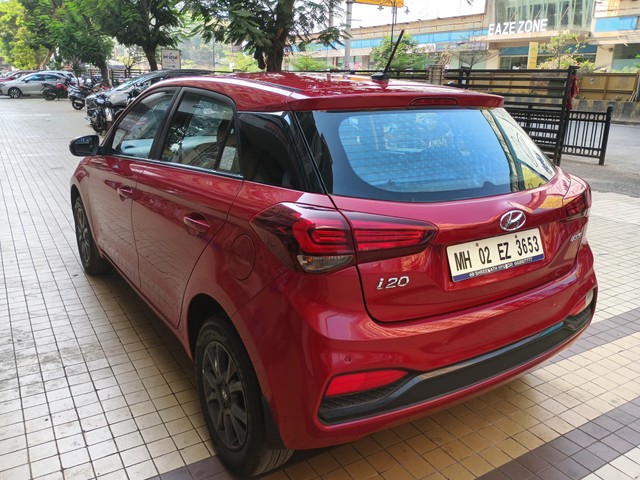 Second-hand 2018 Hyundai i20 Petrol Asta for sale in Mumbai-12