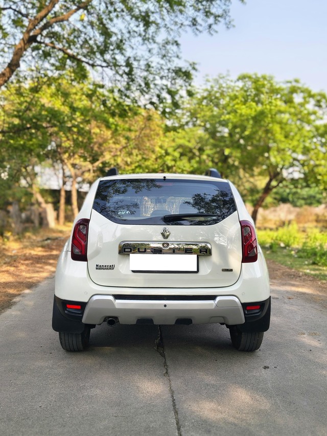 Renault Duster 110PS Diesel RxZ AMT Second-hand 2018 Renault Duster 110PS Diesel RxZ AMT for sale in Surat-2