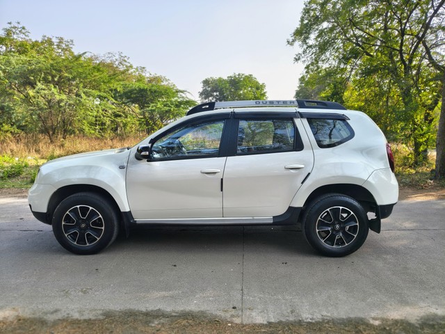 Renault Duster 110PS Diesel RxZ AMT Second-hand 2018 Renault Duster 110PS Diesel RxZ AMT for sale in Surat-3