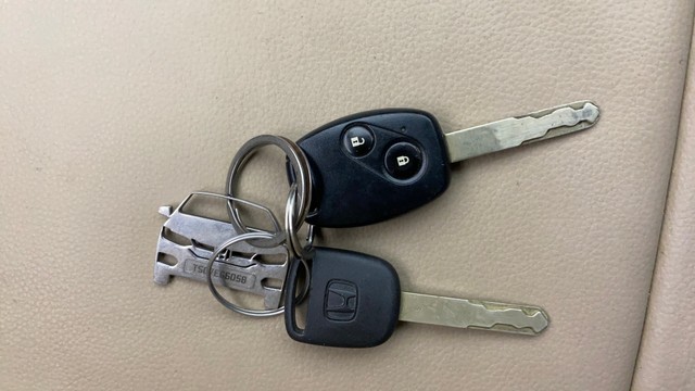 Honda Amaze VX i-Vtech Second-hand 2015 Honda Amaze VX i-Vtech for sale in Hyderabad-21