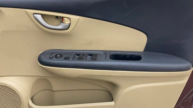 Honda Amaze VX i-Vtech Second-hand 2015 Honda Amaze VX i-Vtech for sale in Hyderabad-17