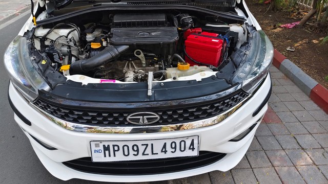 Second-hand 2022 Tata Tiago XZ Plus BSVI for sale in Indore-4