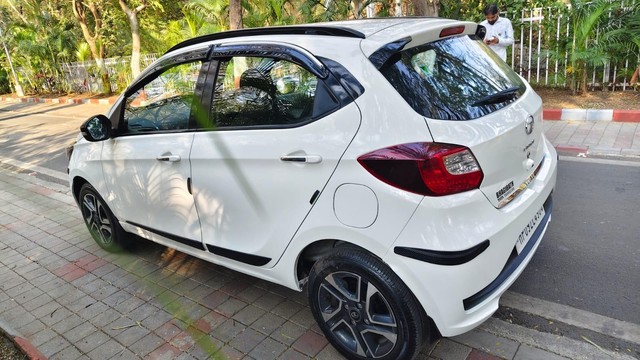 Second-hand 2022 Tata Tiago XZ Plus BSVI for sale in Indore-14