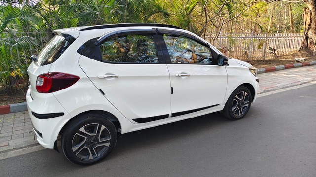 Second-hand 2022 Tata Tiago XZ Plus BSVI for sale in Indore-10