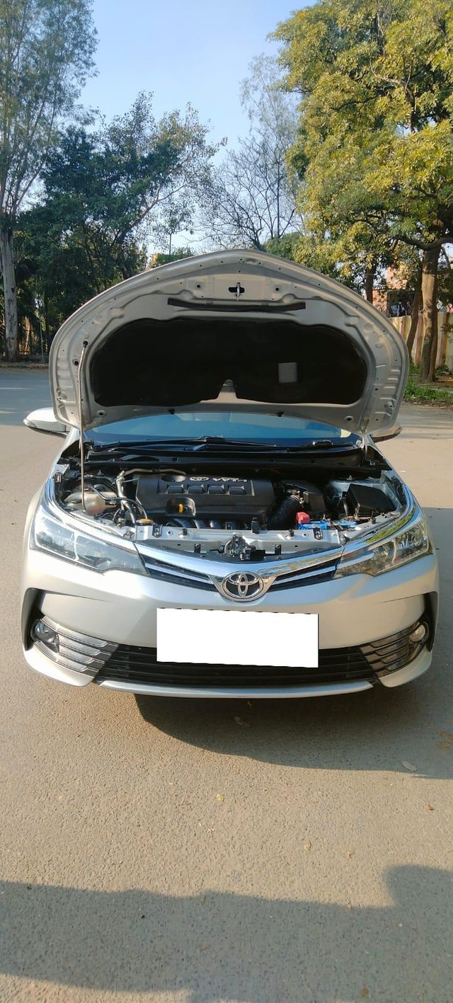 Second-hand 2018 Toyota Corolla Altis 1.8 G CVT for sale in New Delhi-16