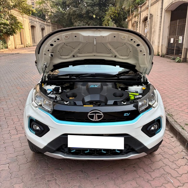 Second-hand 2021 Tata Nexon EV XZ Plus for sale in Thane-6