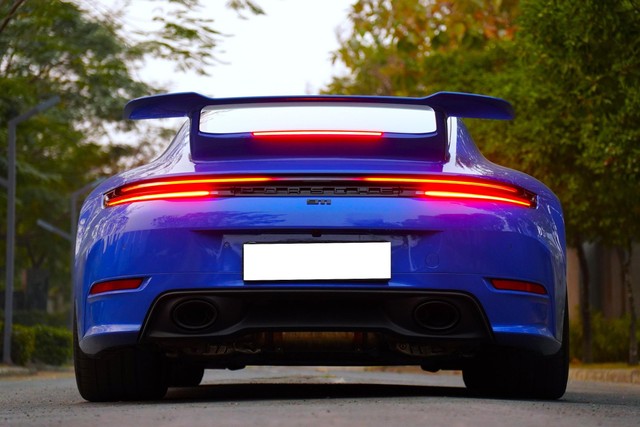 Second-hand 2024 Porsche 911 Carrera for sale in Kolkata-6