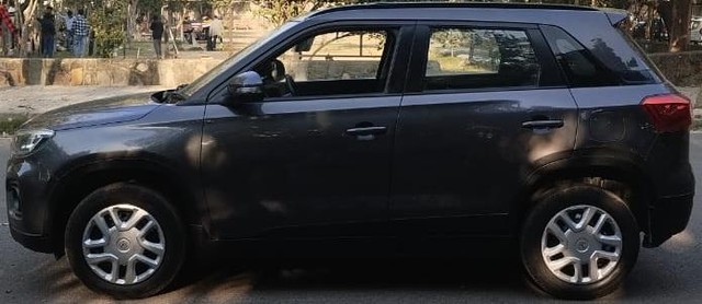 Second-hand 2020 Maruti Vitara Brezza VXI for sale in New Delhi-2