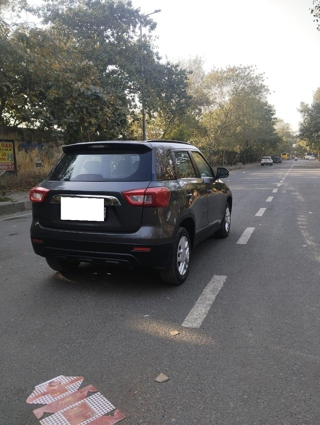 Second-hand 2020 Maruti Vitara Brezza VXI for sale in New Delhi-9