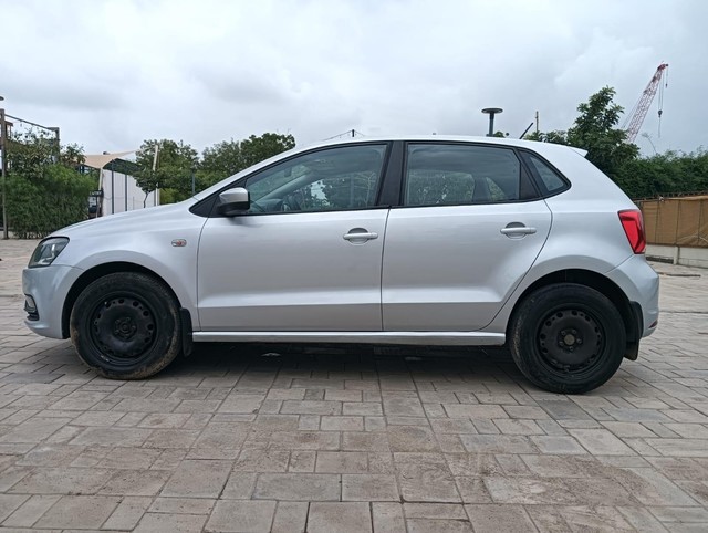 Second-hand 2015 Volkswagen Polo 1.5 TDI Comfortline for sale in Ahmedabad-3