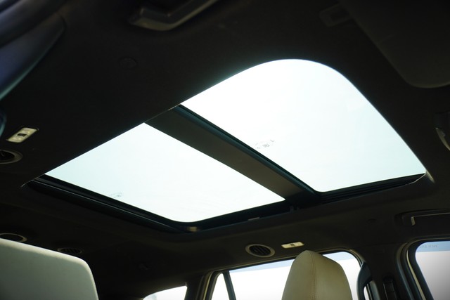 Second-hand 2020 Ford Endeavour Titanium 4X2 AT for sale in Kolkata-6