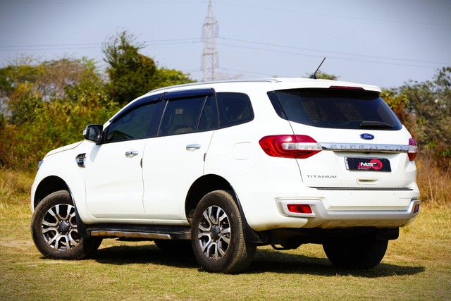 Second-hand 2020 Ford Endeavour Titanium 4X2 AT for sale in Kolkata-3