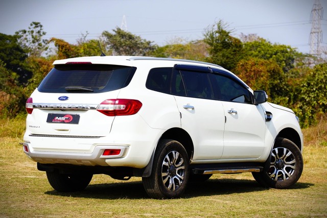 Second-hand 2020 Ford Endeavour Titanium 4X2 AT for sale in Kolkata-14
