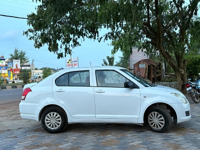 Second-hand 2015 Maruti Suzuki Swift Dzire Tour LDI for sale in Bhubaneswar-2