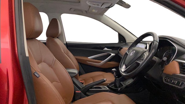 Second-hand 2021 MG Hector Plus Select Diesel MT 7 STR for sale in Gurgaon-15