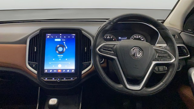 Second-hand 2021 MG Hector Plus Select Diesel MT 7 STR for sale in Gurgaon-12