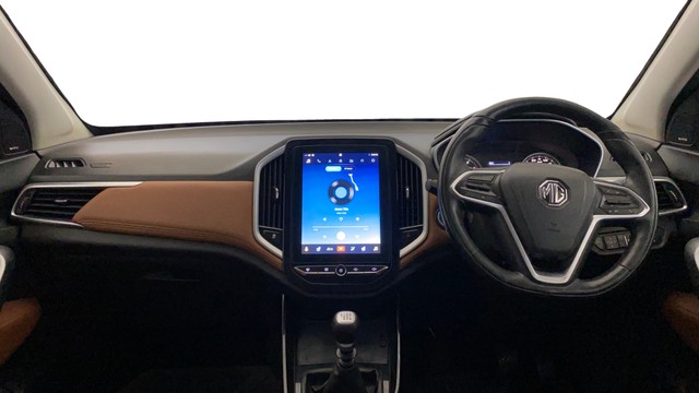 Second-hand 2021 MG Hector Plus Select Diesel MT 7 STR for sale in Gurgaon-10