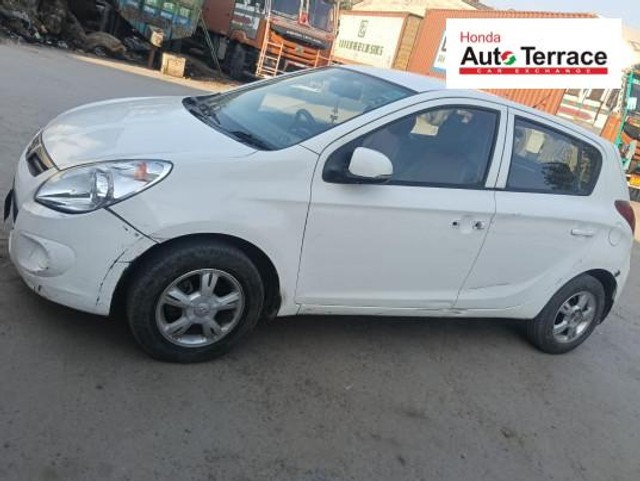Hyundai i20 Sportz 1.2 Second-hand 2011 Hyundai i20 Sportz 1.2 for sale in Varanasi-3