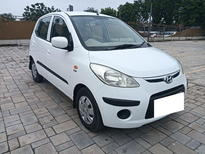 Hyundai i10 Magna Second-hand 2010 Hyundai i10 Magna for sale in Ahmedabad