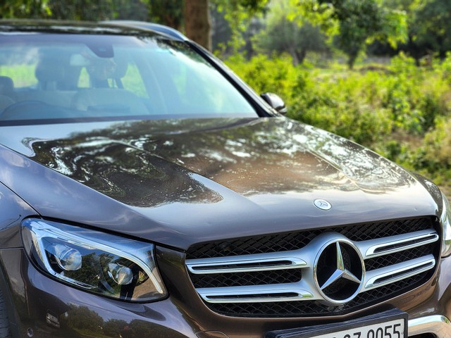 Second-hand 2016 Mercedes-Benz GLC 220d 4MATIC Sport for sale in New Delhi-28