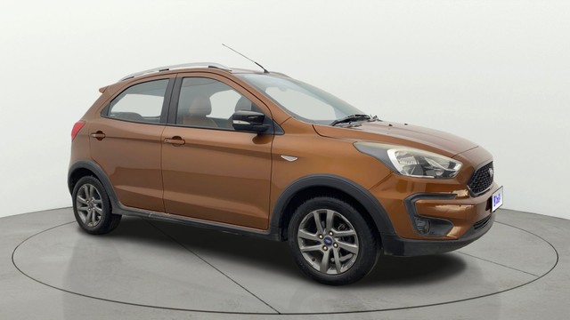 Second-hand 2018 Ford Freestyle Titanium Petrol BSIV for sale in Chennai-12