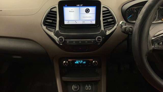 Second-hand 2018 Ford Freestyle Titanium Petrol BSIV for sale in Chennai-2