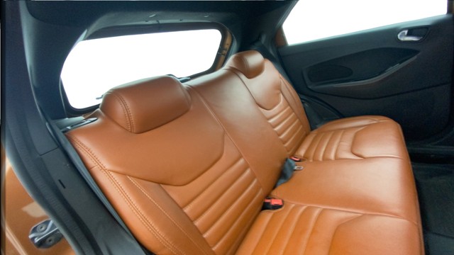 Second-hand 2018 Ford Freestyle Titanium Petrol BSIV for sale in Chennai-4