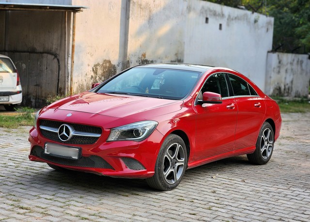 Second-hand 2016 Mercedes-Benz CLA 200 Sport Edition for sale in New Delhi-4