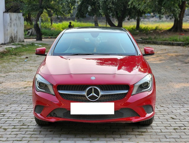 Second-hand 2016 Mercedes-Benz CLA 200 Sport Edition for sale in New Delhi-5