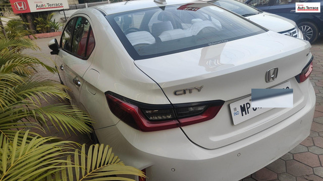 Second-hand 2021 Honda City ZX MT for sale in Bhopal-4