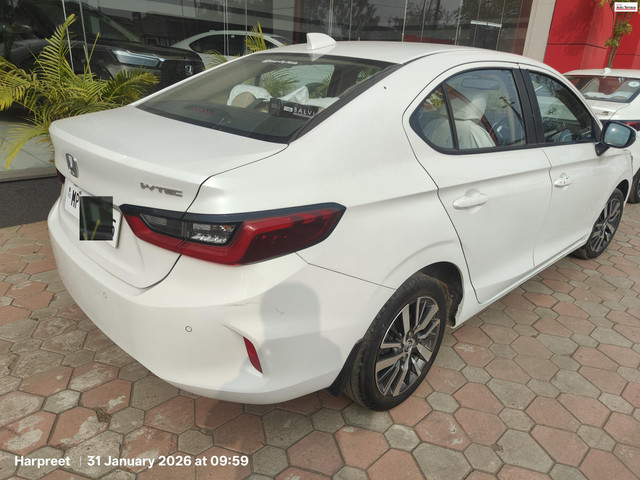 Second-hand 2023 Honda City VX MT for sale in Bhopal-2