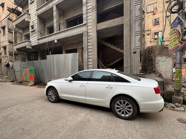 Second-hand 2012 Audi A6 2.0 TDI for sale in Howrah-1