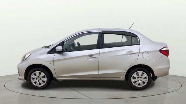 Second-hand 2017 Honda Amaze S Petrol BSIV for sale in Ahmedabad-16