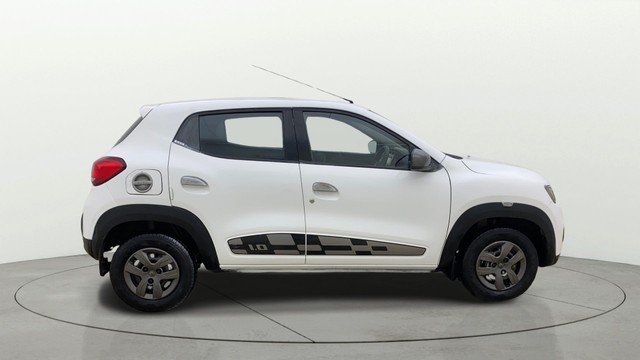 Second-hand 2016 Renault KWID RXT for sale in Ahmedabad-1