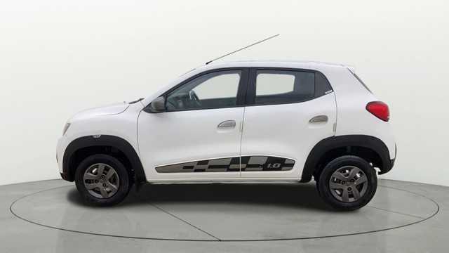 Second-hand 2016 Renault KWID RXT for sale in Ahmedabad-5