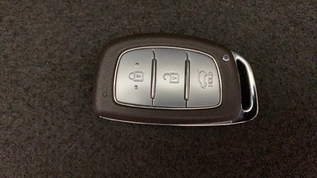 Second-hand 2016 Hyundai i20 Asta Option 1.2 for sale in Kochi-21