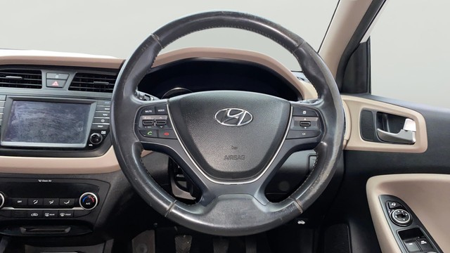 Second-hand 2016 Hyundai i20 Asta Option 1.2 for sale in Kochi-12