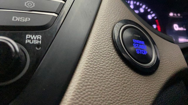 Second-hand 2016 Hyundai i20 Asta Option 1.2 for sale in Kochi-23