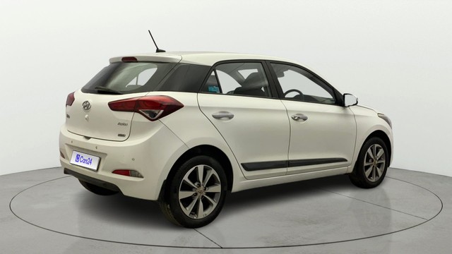 Second-hand 2016 Hyundai i20 Asta Option 1.2 for sale in Kochi-2