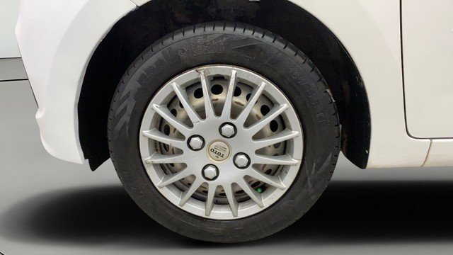 Second-hand 2015 Hyundai Grand i10 Era for sale in Kochi-25