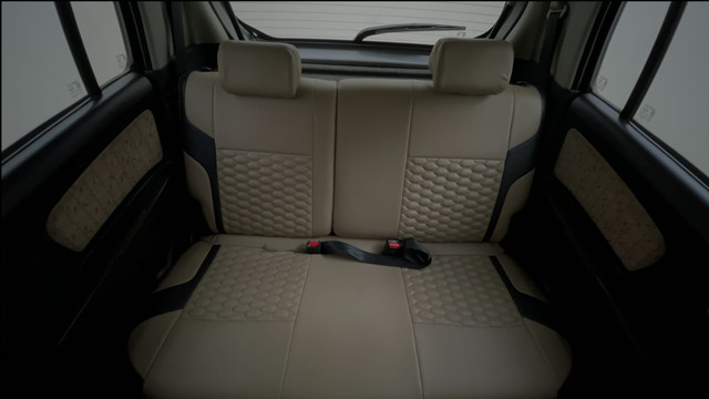 Second-hand 2017 Maruti Suzuki Wagon R VXI AT for sale in Mysore-25