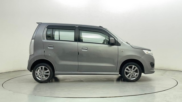 Second-hand 2017 Maruti Suzuki Wagon R VXI AT for sale in Mysore-2