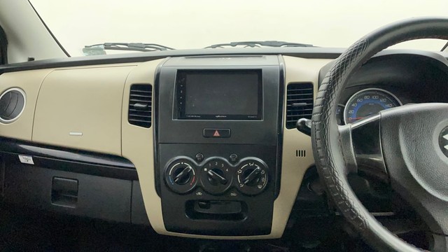 Second-hand 2017 Maruti Suzuki Wagon R VXI AT for sale in Mysore-30