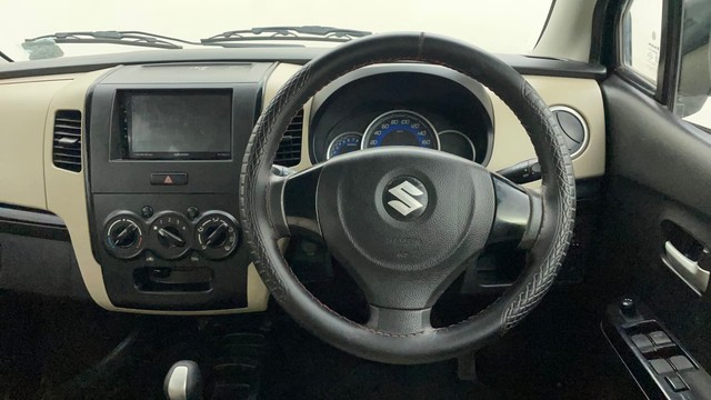 Second-hand 2017 Maruti Suzuki Wagon R VXI AT for sale in Mysore-31