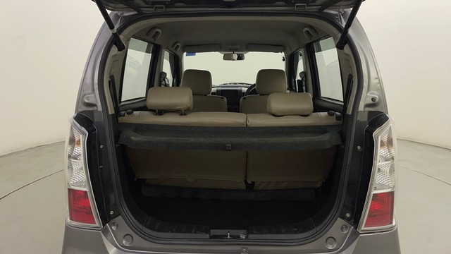 Second-hand 2017 Maruti Suzuki Wagon R VXI AT for sale in Mysore-9