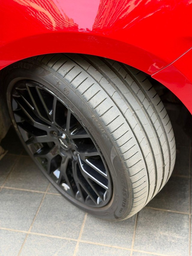 Second-hand 2016 Ford Mustang V8 for sale in Mumbai-6