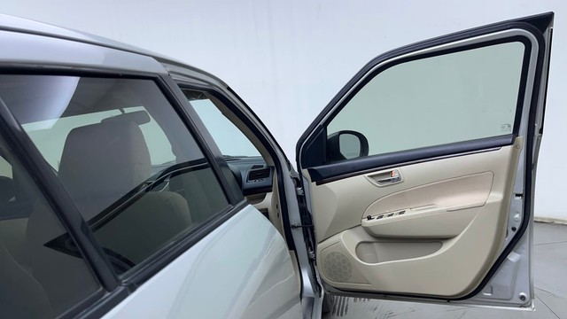 Second-hand 2013 Maruti Suzuki Swift Dzire VDI for sale in Hyderabad-16