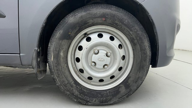 Second-hand 2014 Hyundai i10 Magna 1.1 for sale in Ahmedabad-17