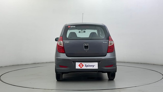 Second-hand 2014 Hyundai i10 Magna 1.1 for sale in Ahmedabad-4